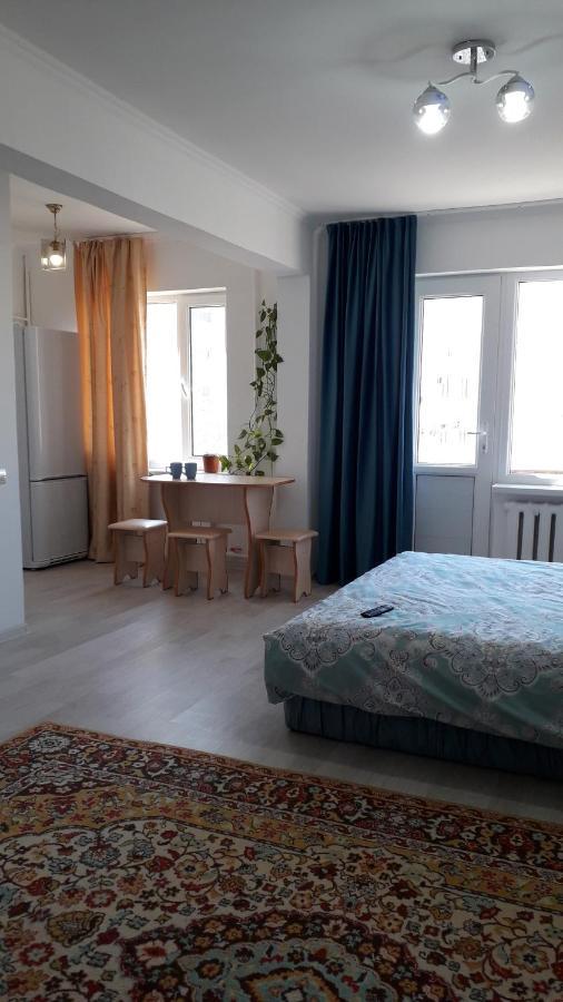 Ferienwohnung Svetlaya Quartira Dla Gostei Qysylorda Exterior foto